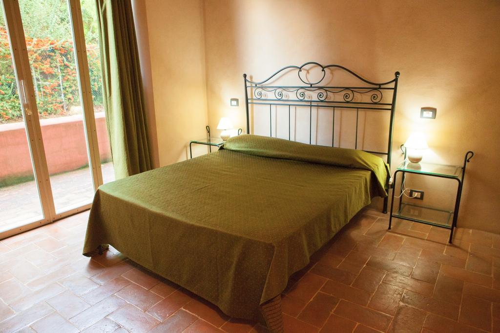 Casa Vacanze "Casale Al Pino" Riparbella Buitenkant foto