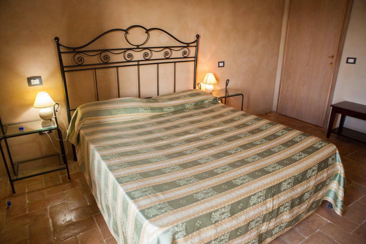 Casa Vacanze "Casale Al Pino" Riparbella Buitenkant foto
