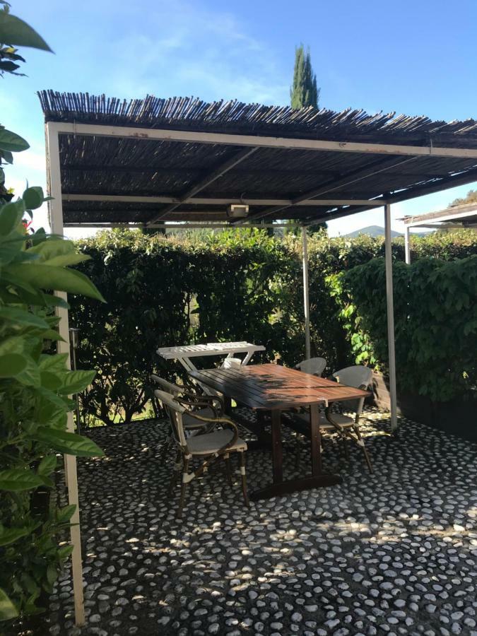 Casa Vacanze "Casale Al Pino" Riparbella Buitenkant foto